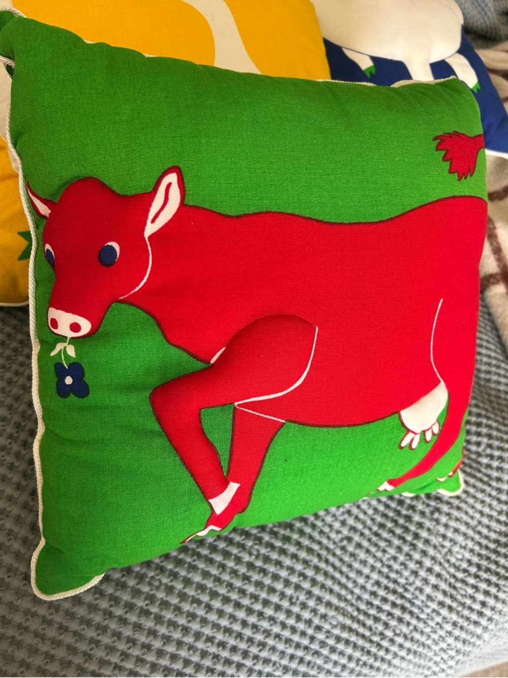 3 Unbranded VTG style farmhouse animal throw pillows green floral backing